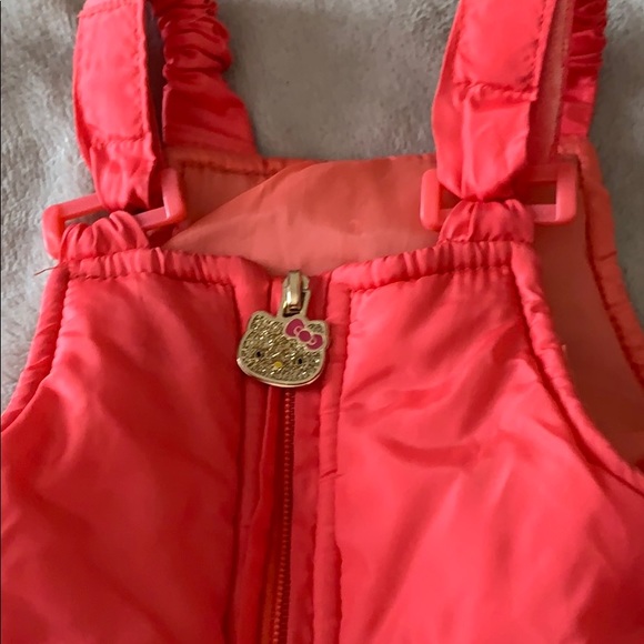 Hello Kitty 2t Snow Suit & Hat - Picture 7 of 8